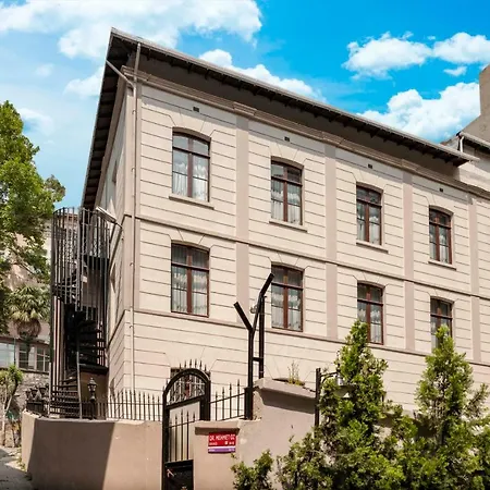 Element Garden アパートホテル