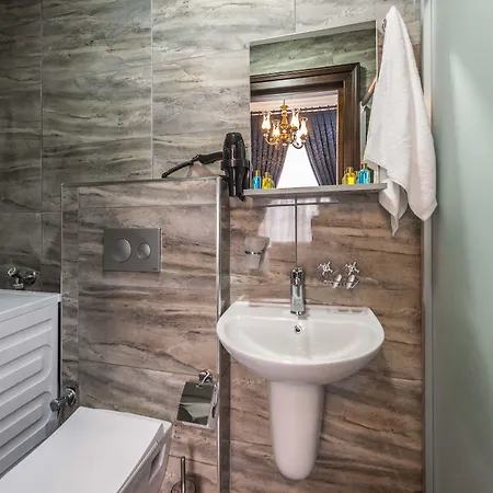 Element Garden Стамбул