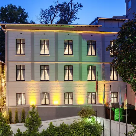 Element Garden Apart Otel 4*
