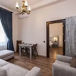 Element Garden Aparthotel 4*